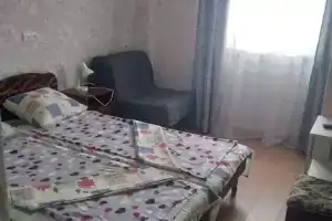 Однокомнатная квартира, Макопсе