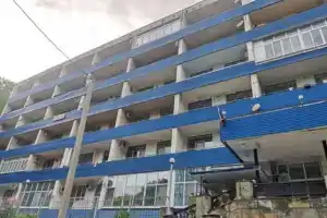 Двухкомнатная квартира, Дедеркой