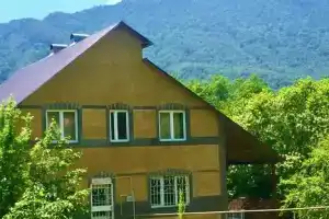 Трехэтажный коттедж, Кобан