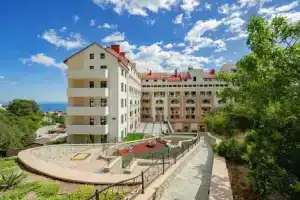 Двухкомнатная квартира, Никита