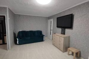 Трехкомнатная квартира, Барнаул