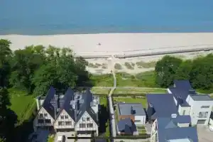 Трехкомнатная квартира, Янтарный