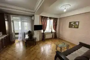 Двухкомнатная студия, Махачкала