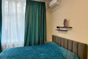 Студия, Ялта