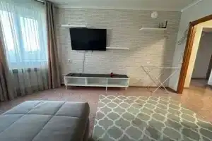 Двухкомнатная квартира, Столбище