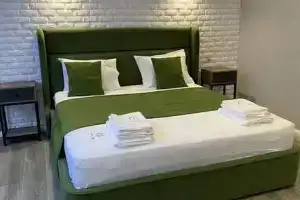 Однокомнатная квартира, Эльбрус
