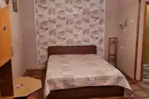 Однокомнатная квартира, Домбай