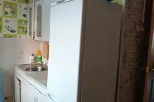 Однокомнатная квартира, Бреды