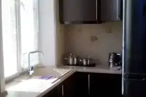 Студия, Артём