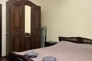 Однокомнатная квартира, Домбай