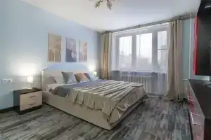 Двухкомнатная студия, Москва