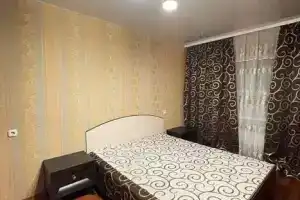 Двухкомнатная квартира, Островец