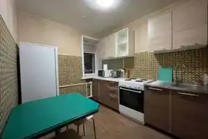 Двухкомнатная квартира, Островец