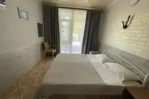 Комната, Судак