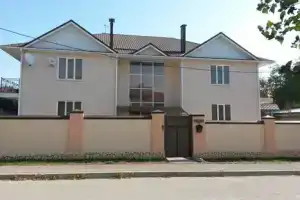 Трехкомнатная квартира, Ессентуки