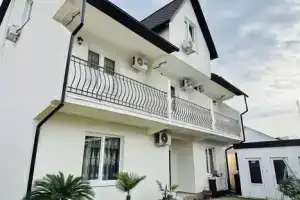 Комната, Вардане
