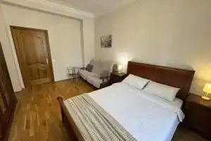 Трехкомнатная квартира, Москва