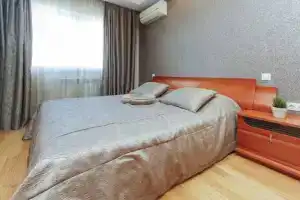 Трехкомнатная квартира, Тюмень