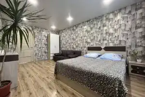 Трехкомнатная квартира, Саратов