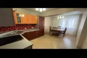 Трехкомнатная квартира, Иркутск