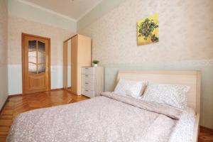 Трехкомнатная квартира, Санкт-Петербург