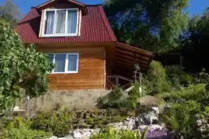Двухэтажный коттедж, Алупка