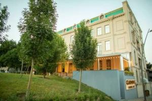 Отель Grand Hotel