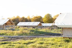 Глэмпинг «Микижа», Паратунка