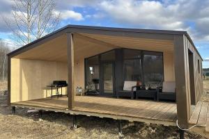 Агроусадьба Уютный дом с большой террасой на ферме, Вырица