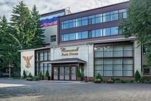 Отель Cronwell Park Ника