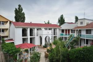 Гостевой дом «Ирина», Саки