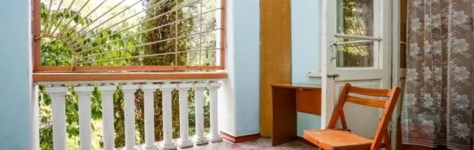 Алуштинский - 107