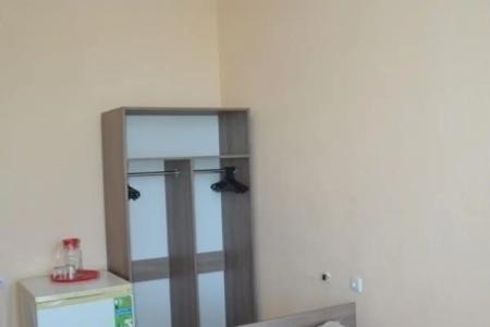 Алуштинский - 100