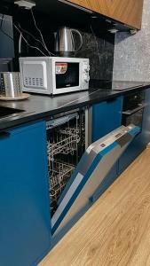 12 месяцев - 85