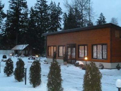 Forest Court - 10
