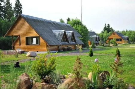 Forest Court - 2