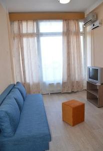 Алуштинский - 48