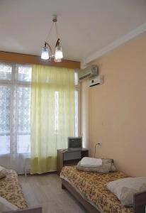 Алуштинский - 84