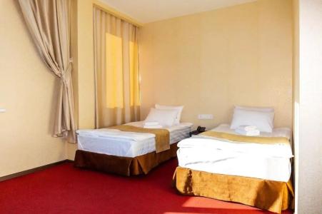 MEGA-HOTEL - 81
