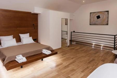 Residence - 54