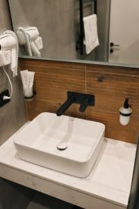 Residence - 60