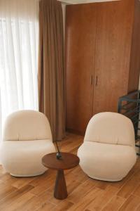 Residence - 79