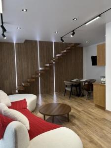 Residence - 95