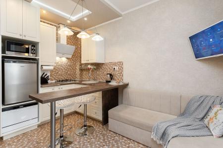 у Исторического центра - 50