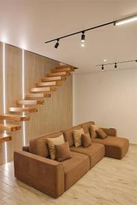 Residence - 162