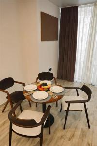 Residence - 172