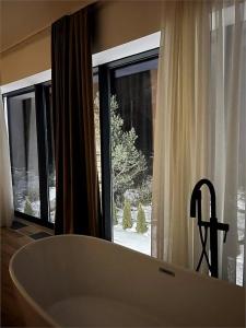 Residence - 182