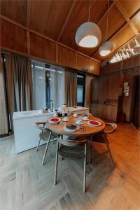 Residence - 274