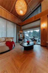 Residence - 289
