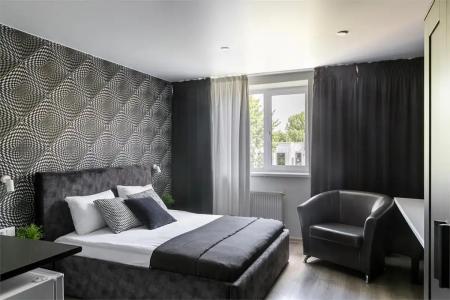 Room12 - 37